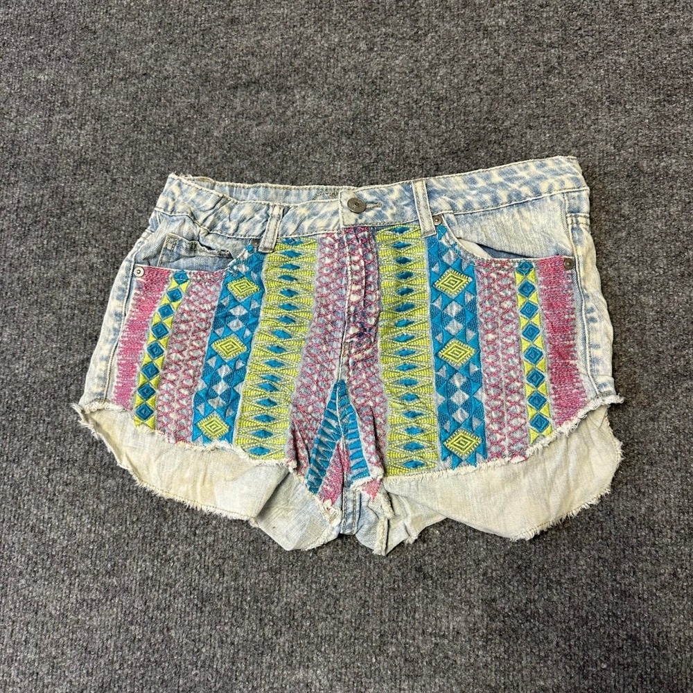 dELiA*s Shorts Womens Size 9/10 Blue Denim Embroidered Boho Cut Off Festival